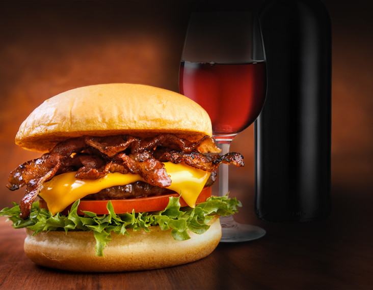 Dicas de harmonização de vinhos com hambúrguer