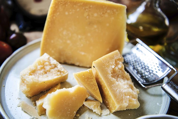 Sabia que o Brasil produz 70 tipos de queijo? Escolha seu favorito!